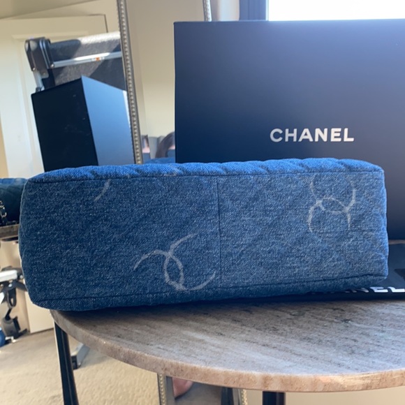 Chanel Quilted CC Jumbo Single Flap Denim Bag - Picture 3 of 6